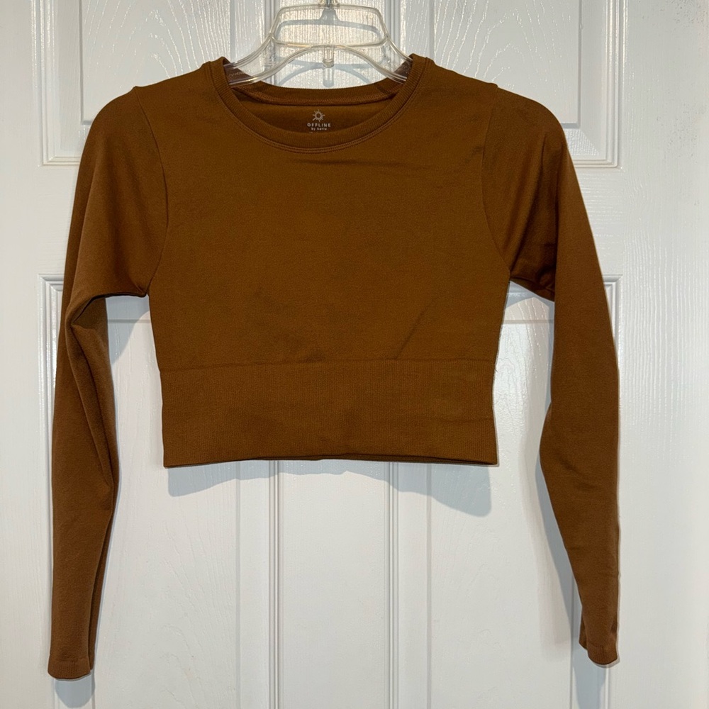 Offline by Aerie Chestnut Long Sleeve Crop Top. Size XS